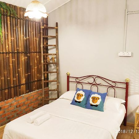 Ohana House @ 53 Kasturi Малакка Экстерьер фото